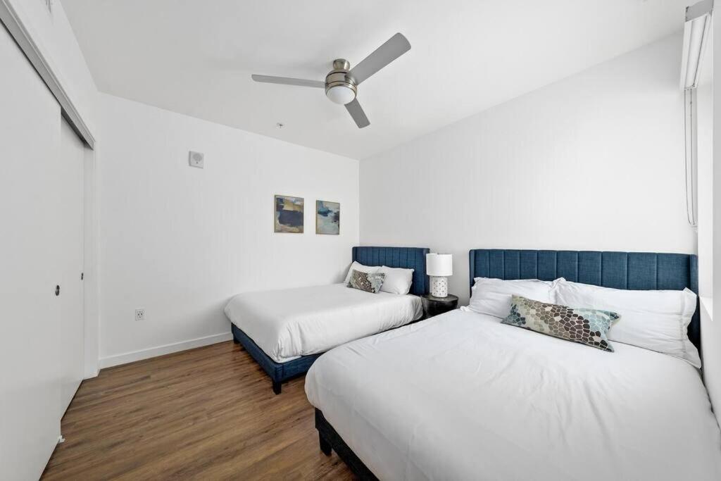 Apartment Luxury Penthouse 2-br - With Pool & Gym Access